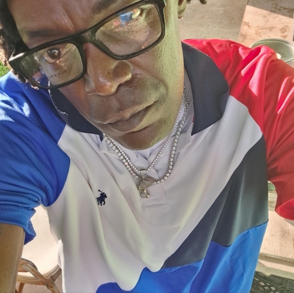 Meet your Posher, Carlo - Picture 4 of 10